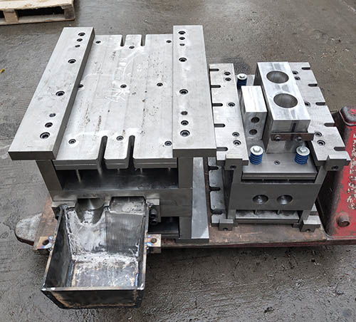 原來你是這樣的重力鑄造機(jī)模具